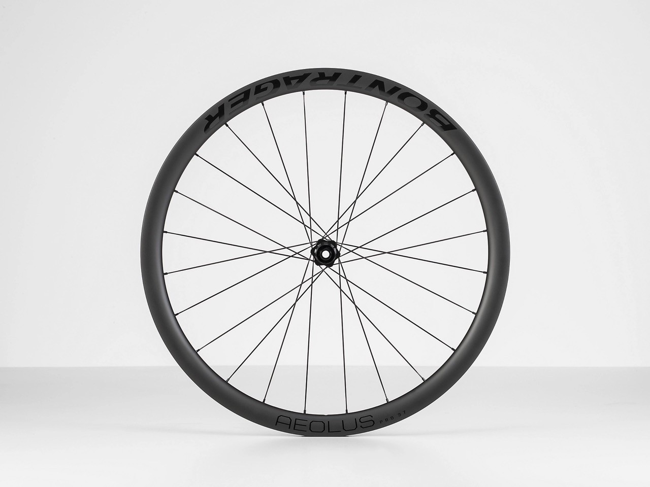 Zapletené kolo BONTRAGER Aeolus Pro 37 TLR Zadní 142/12