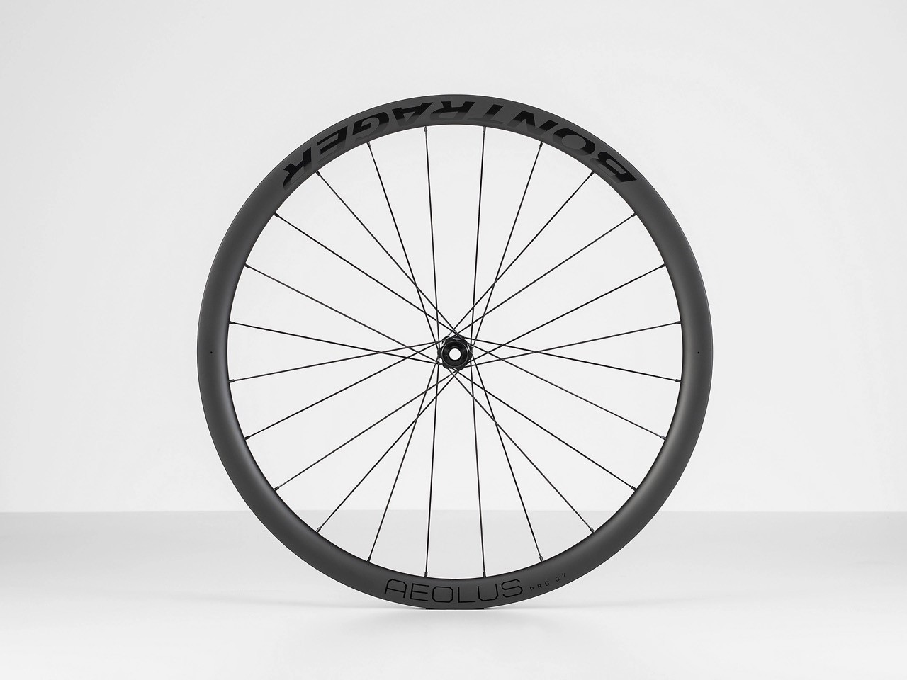 Zapletené kolo BONTRAGER Aeolus Pro 37 TLR Přední 100/12