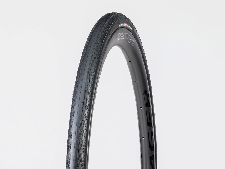 Plášť BONTRAGER R2 Hard-Case Lite 700x32C